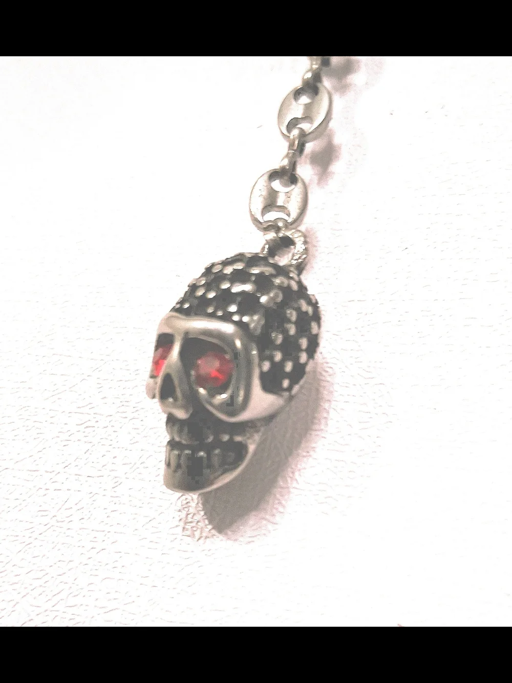 DANNYS CHAINZ bold surgical